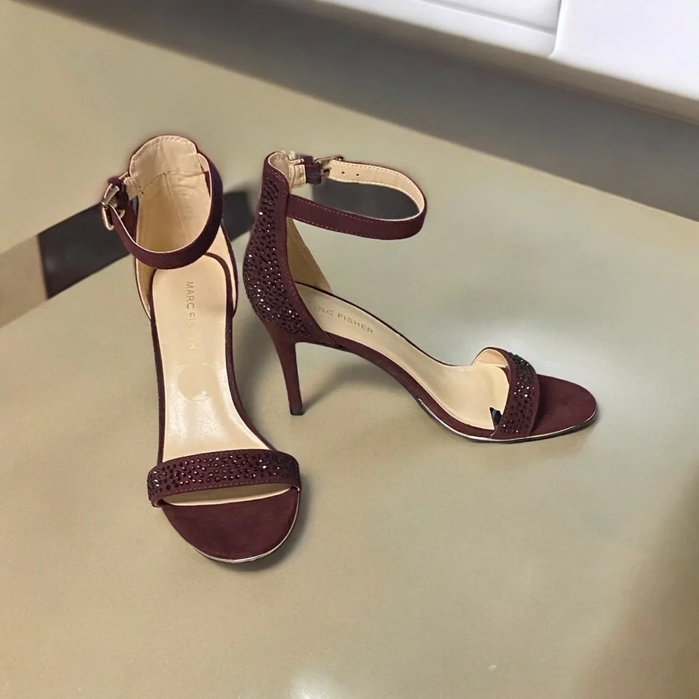 Marc Fisher Betye Jeweled Burgundy Shoes Size 8M. NWOT. 4 inch Heels Beautiful - Picture 11 of 16